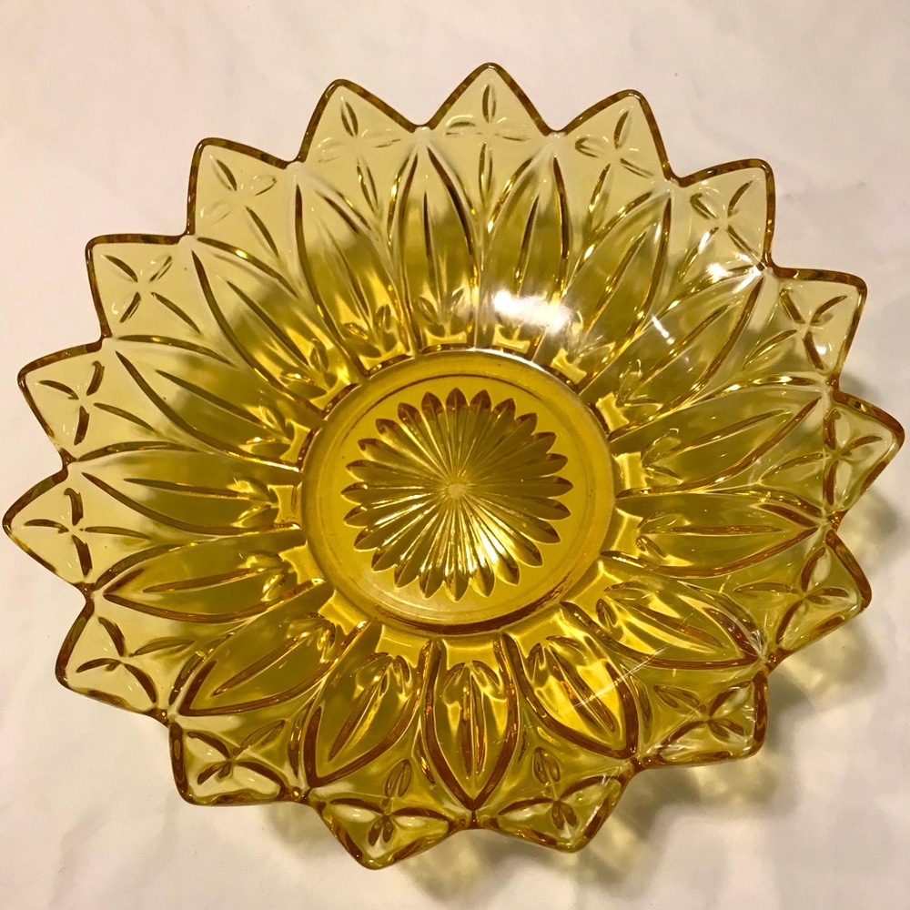 Vintage Federal Amber Glass Flower Bowl
